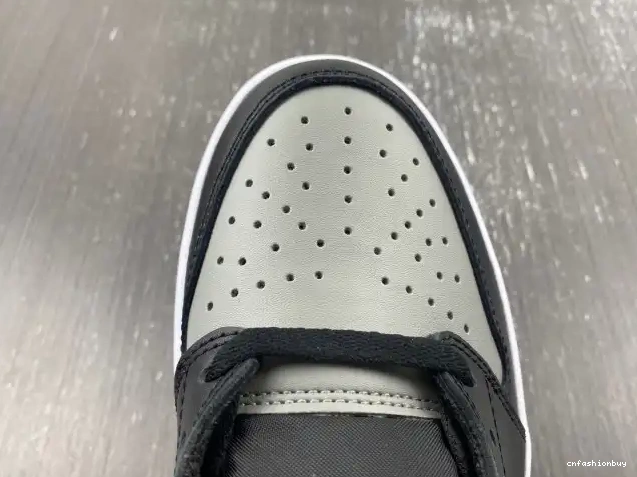 Shadow 705329-003 Jordan Retro Low 1 0630